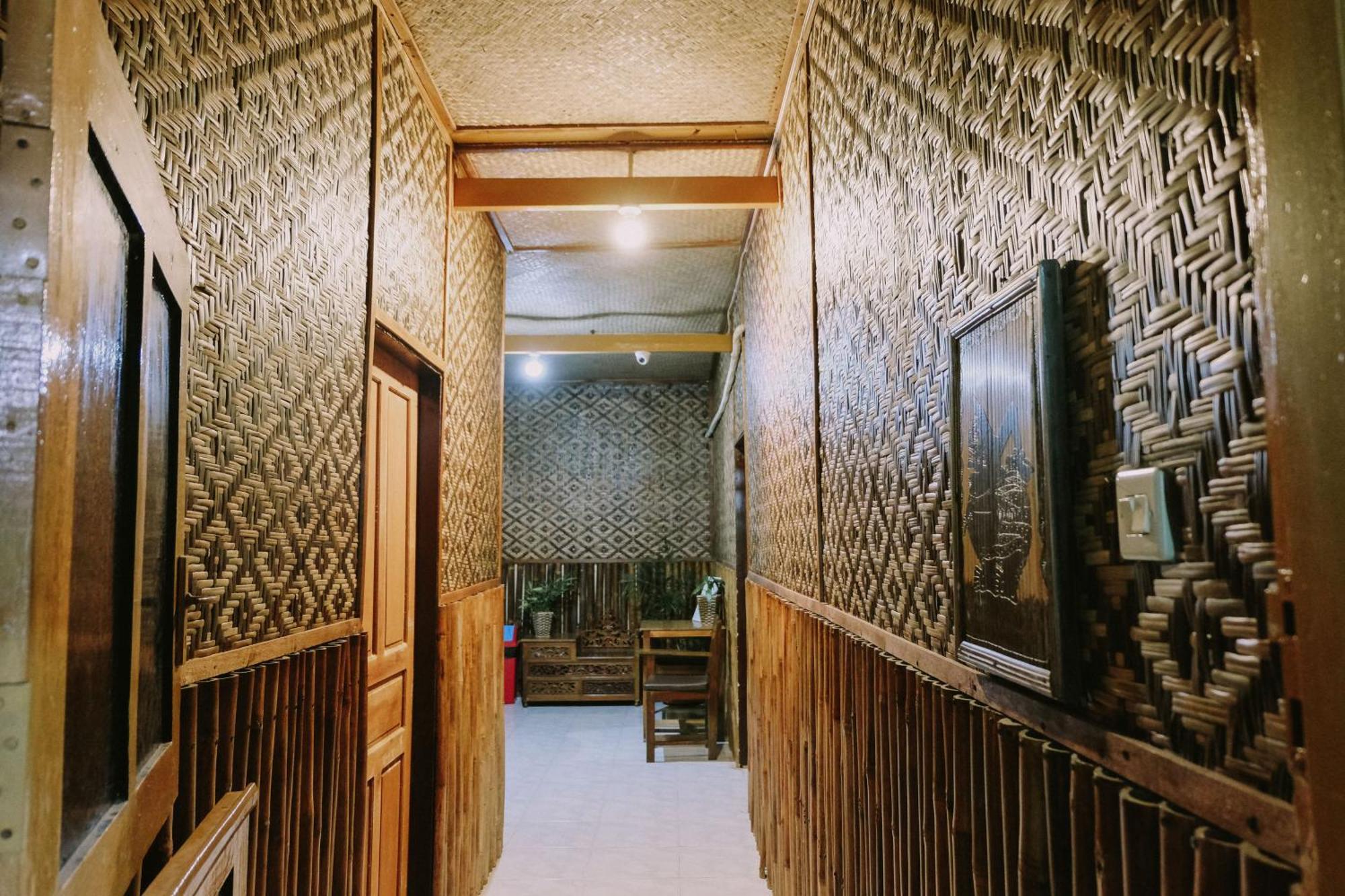 Glory Homestay Yogyakarta Esterno foto