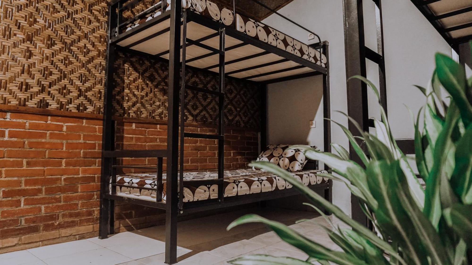 Glory Homestay Yogyakarta Esterno foto